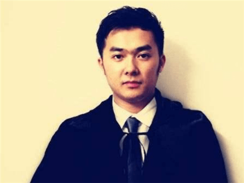 传说云城藏着一个黑客教父(传说云城藏着国际黑客教父,谁也没想到是一个高中女孩)