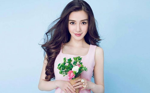 鼠女今年多少岁了(属鼠的女孩子今年多大)