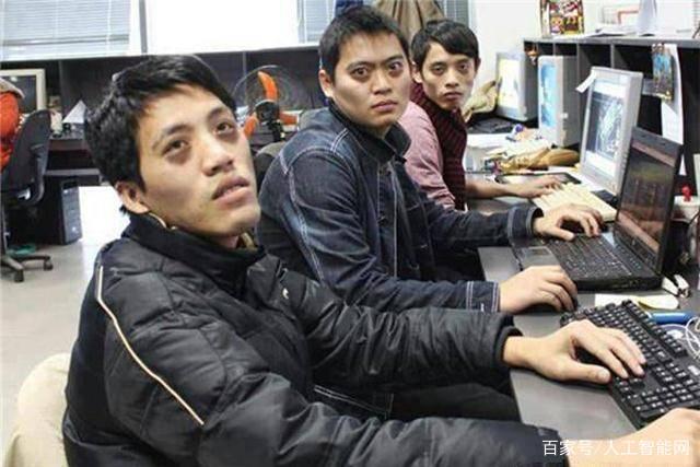 伪装黑客程序员优优(教你一行简单的代码,让你伪装成黑客)