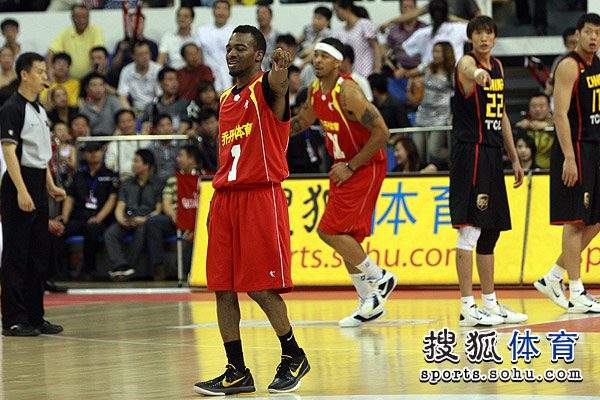 包含中国男篮vs美国明星队的词条