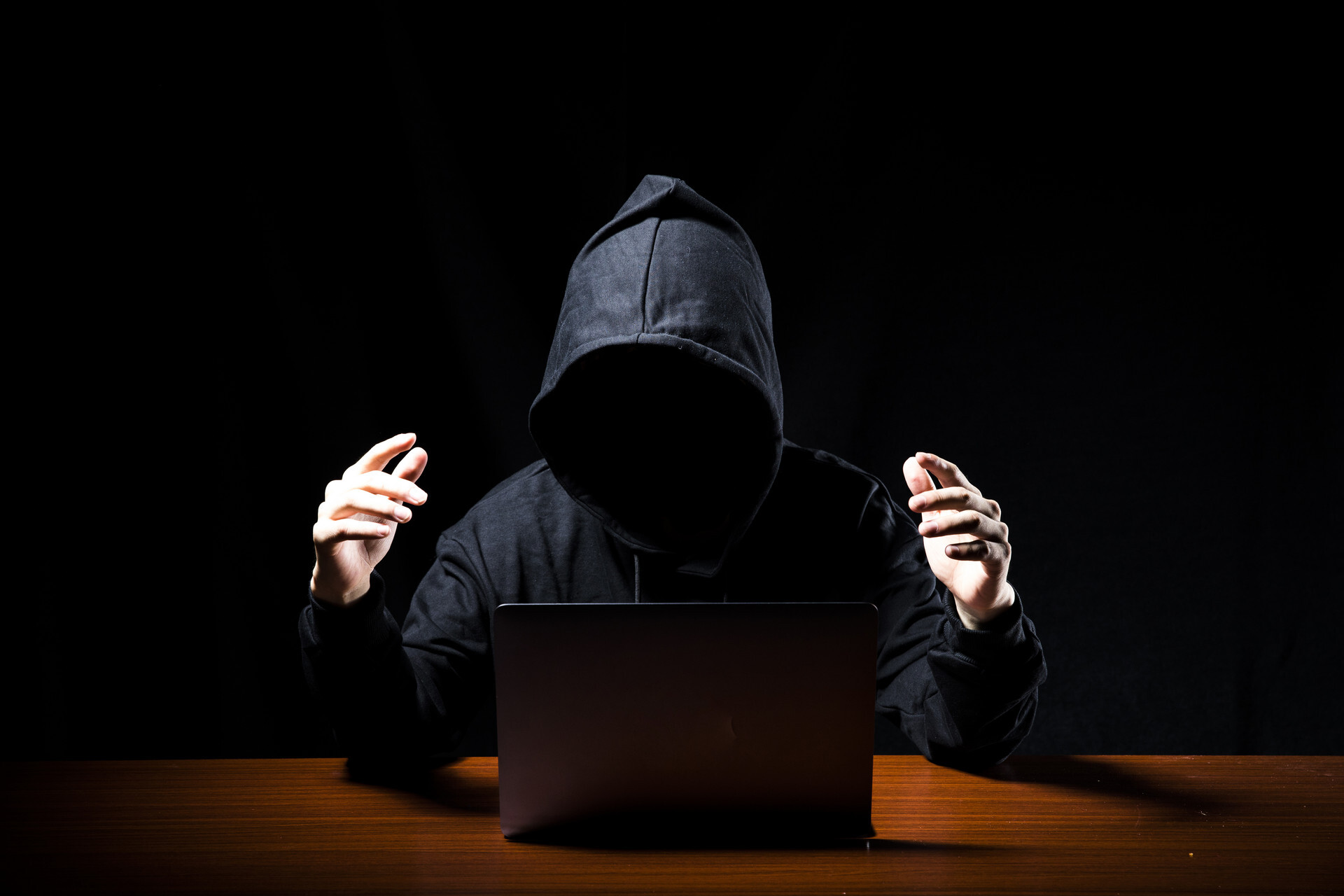 正规私人黑客联系方式人才网(私人黑客联系方式是多少?求黑客联系方式)